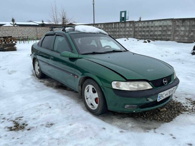 Зелений Опель Вектра, об'ємом двигуна 1.6 л та пробігом 311 тис. км за 2350 $, фото 1 на Automoto.ua