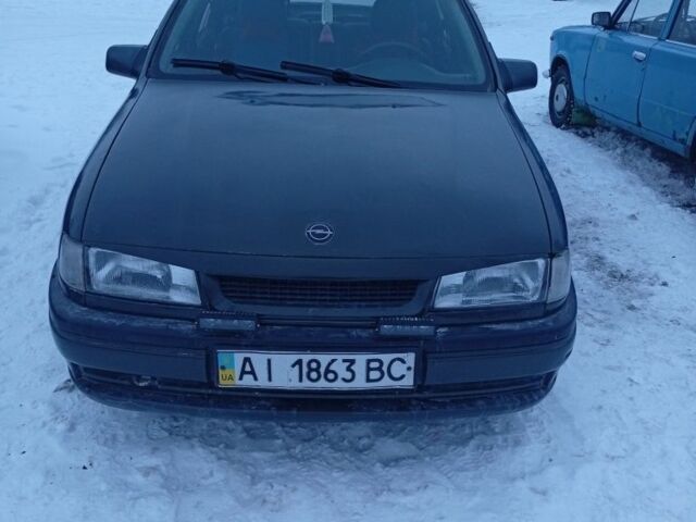 Зелений Опель Вектра, об'ємом двигуна 1.6 л та пробігом 310 тис. км за 1200 $, фото 1 на Automoto.ua