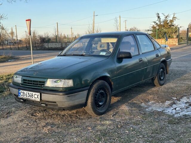 Зелений Опель Вектра, об'ємом двигуна 1.6 л та пробігом 250 тис. км за 700 $, фото 1 на Automoto.ua