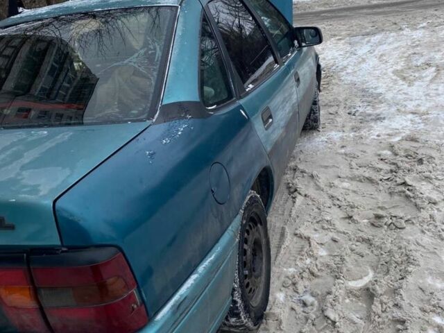 Зеленый Опель Вектра, объемом двигателя 1.6 л и пробегом 2 тыс. км за 900 $, фото 1 на Automoto.ua
