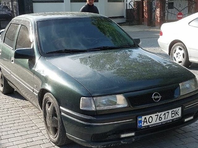 Зеленый Опель Вектра, объемом двигателя 2 л и пробегом 235 тыс. км за 1700 $, фото 1 на Automoto.ua