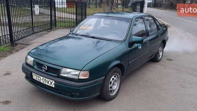 Зелений Опель Вектра, об'ємом двигуна 2 л та пробігом 263 тис. км за 1300 $, фото 1 на Automoto.ua