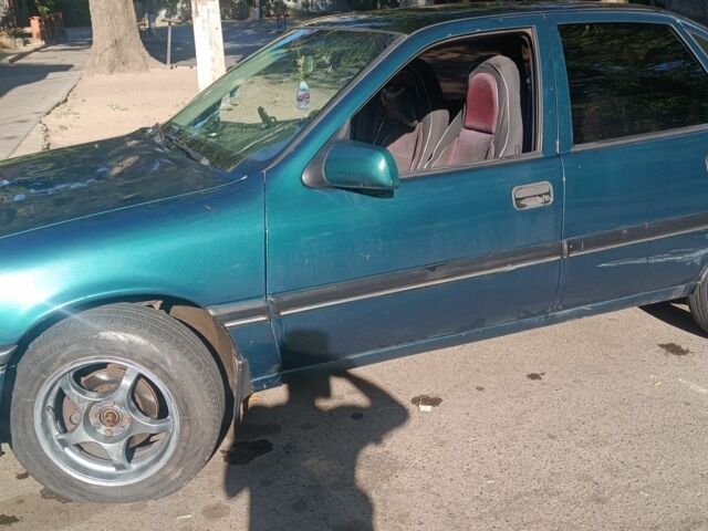 Зелений Опель Вектра, об'ємом двигуна 0 л та пробігом 3 тис. км за 900 $, фото 1 на Automoto.ua