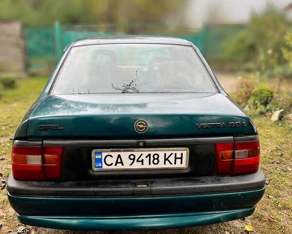 Опель Вектра 1995 в Умани на Automoto.ua Зеленый Опель Вектра, объемом двигателя 2 л и пробегом 318 тыс. км за 2300 $, фото 1 на Automoto.ua