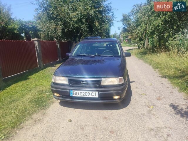 Зеленый Опель Вектра, объемом двигателя 2 л и пробегом 278 тыс. км за 899 $, фото 1 на Automoto.ua