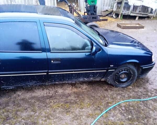 Зеленый Опель Вектра, объемом двигателя 1.8 л и пробегом 300 тыс. км за 1300 $, фото 1 на Automoto.ua