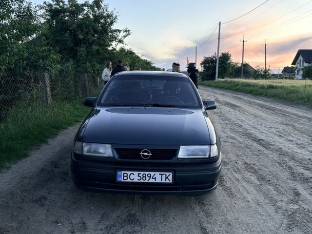 Зелений Опель Вектра, об'ємом двигуна 1.8 л та пробігом 3 тис. км за 1800 $, фото 1 на Automoto.ua