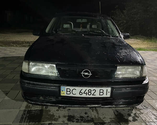 Зеленый Опель Вектра, объемом двигателя 2 л и пробегом 350 тыс. км за 1800 $, фото 1 на Automoto.ua