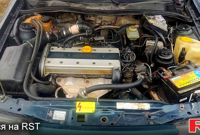 Зелений Опель Вектра, об'ємом двигуна 2 л та пробігом 100 тис. км за 1150 $, фото 1 на Automoto.ua