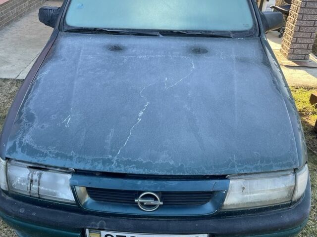 Зеленый Опель Вектра, объемом двигателя 1.7 л и пробегом 253 тыс. км за 700 $, фото 1 на Automoto.ua