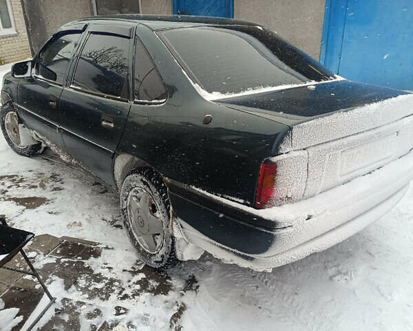 Зеленый Опель Вектра, объемом двигателя 2 л и пробегом 300 тыс. км за 1650 $, фото 1 на Automoto.ua