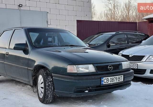 Зеленый Опель Вектра, объемом двигателя 1.6 л и пробегом 436 тыс. км за 1750 $, фото 1 на Automoto.ua
