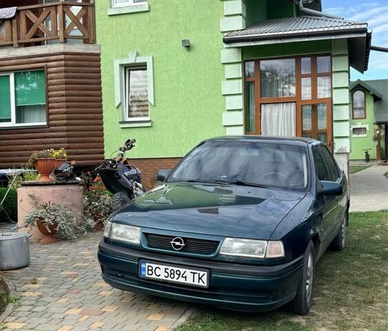 Зелений Опель Вектра, об'ємом двигуна 1.8 л та пробігом 450 тис. км за 1100 $, фото 1 на Automoto.ua