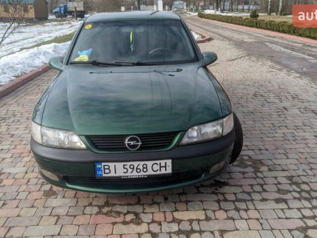Зелений Опель Вектра, об'ємом двигуна 1.6 л та пробігом 210 тис. км за 3500 $, фото 1 на Automoto.ua