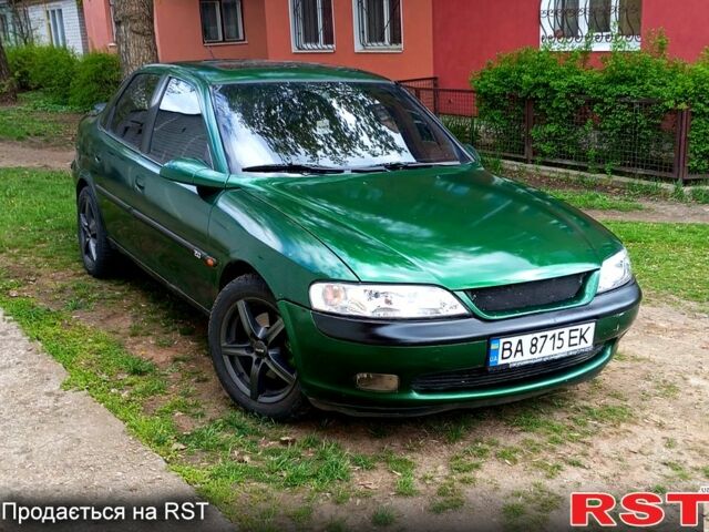 Зеленый Опель Вектра, объемом двигателя 2 л и пробегом 250 тыс. км за 2000 $, фото 1 на Automoto.ua