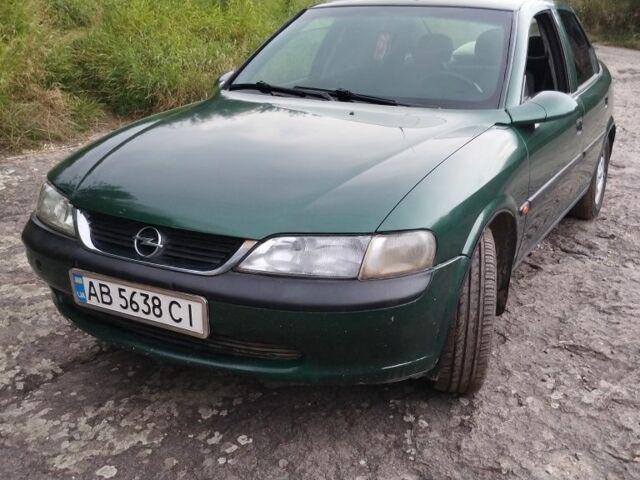 Зеленый Опель Вектра, объемом двигателя 1.6 л и пробегом 290 тыс. км за 2100 $, фото 1 на Automoto.ua