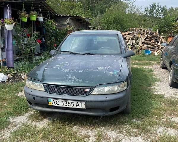 Зелений Опель Вектра, об'ємом двигуна 0 л та пробігом 380 тис. км за 1250 $, фото 1 на Automoto.ua