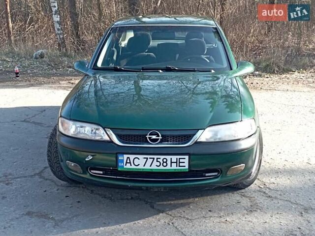 Зеленый Опель Вектра, объемом двигателя 2 л и пробегом 370 тыс. км за 2600 $, фото 1 на Automoto.ua