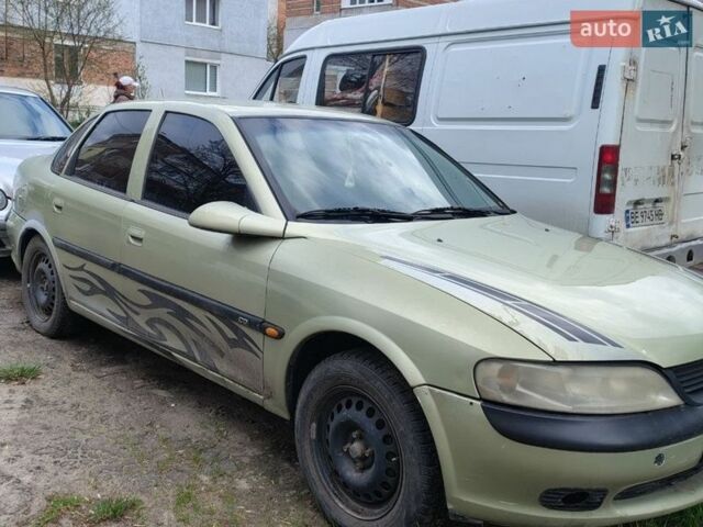 Зеленый Опель Вектра, объемом двигателя 1.8 л и пробегом 375 тыс. км за 1500 $, фото 1 на Automoto.ua