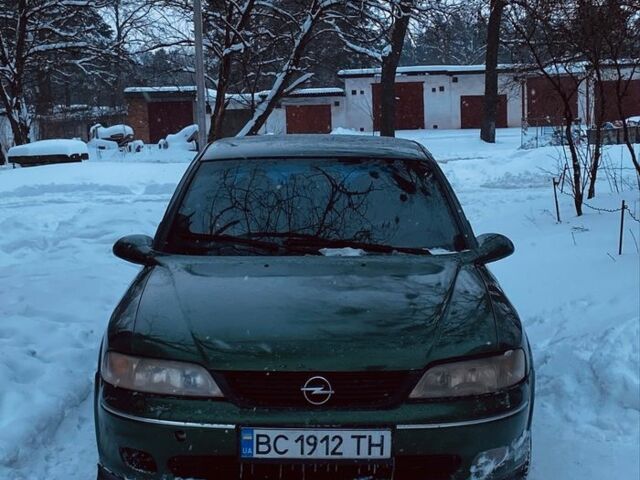 Зелений Опель Вектра, об'ємом двигуна 2 л та пробігом 361 тис. км за 650 $, фото 1 на Automoto.ua