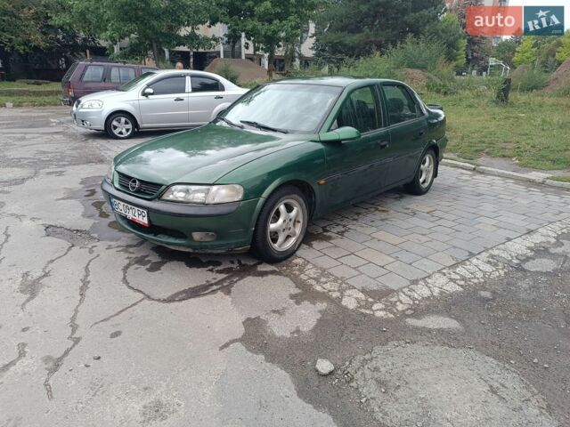 Зеленый Опель Вектра, объемом двигателя 1.6 л и пробегом 288 тыс. км за 1200 $, фото 1 на Automoto.ua