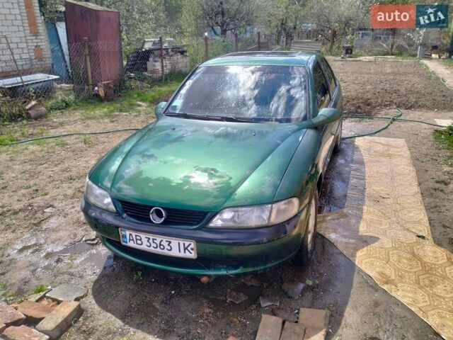 Зелений Опель Вектра, об'ємом двигуна 2 л та пробігом 295 тис. км за 1600 $, фото 1 на Automoto.ua