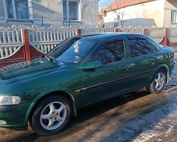 Зелений Опель Вектра, об'ємом двигуна 1.8 л та пробігом 330 тис. км за 3350 $, фото 1 на Automoto.ua