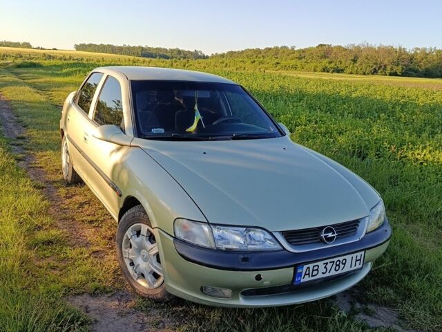 Зелений Опель Вектра, об'ємом двигуна 1.8 л та пробігом 260 тис. км за 2350 $, фото 1 на Automoto.ua
