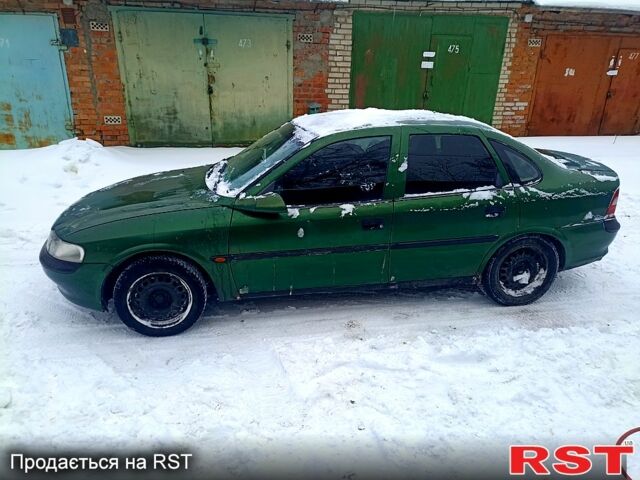 Зелений Опель Вектра, об'ємом двигуна 1.6 л та пробігом 390 тис. км за 900 $, фото 1 на Automoto.ua