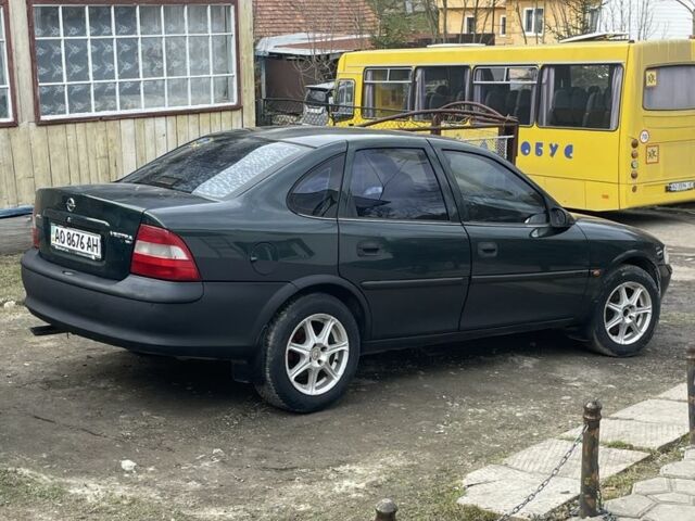 Зеленый Опель Вектра, объемом двигателя 0 л и пробегом 3 тыс. км за 1500 $, фото 1 на Automoto.ua