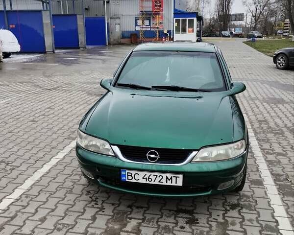 Зелений Опель Вектра, об'ємом двигуна 2 л та пробігом 443 тис. км за 2850 $, фото 1 на Automoto.ua