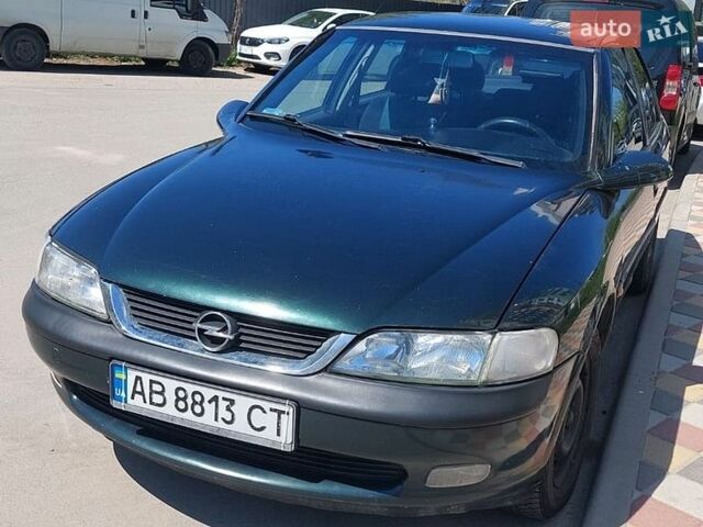 Зеленый Опель Вектра, объемом двигателя 1.8 л и пробегом 480 тыс. км за 1800 $, фото 1 на Automoto.ua