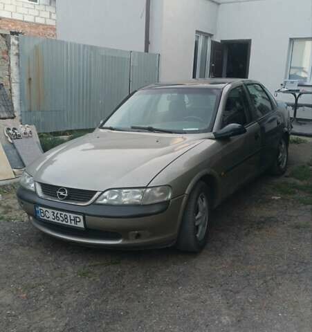 Зеленый Опель Вектра, объемом двигателя 1.8 л и пробегом 300 тыс. км за 1900 $, фото 1 на Automoto.ua
