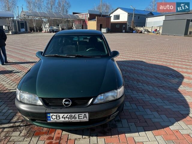 Зеленый Опель Вектра, объемом двигателя 2 л и пробегом 255 тыс. км за 2300 $, фото 1 на Automoto.ua