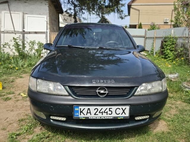 Зеленый Опель Вектра, объемом двигателя 1.8 л и пробегом 377 тыс. км за 3200 $, фото 1 на Automoto.ua