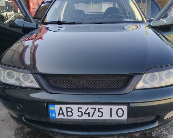 Зелений Опель Вектра, об'ємом двигуна 1.6 л та пробігом 363 тис. км за 3350 $, фото 1 на Automoto.ua