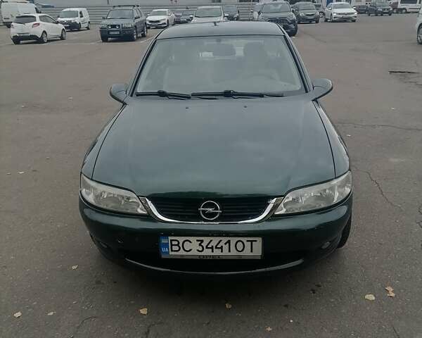 Зеленый Опель Вектра, объемом двигателя 2.2 л и пробегом 257 тыс. км за 2650 $, фото 1 на Automoto.ua