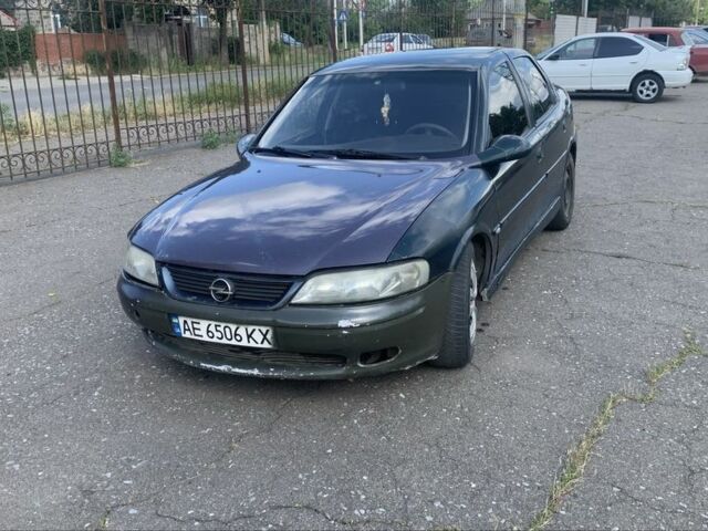 Зелений Опель Вектра, об'ємом двигуна 2 л та пробігом 3 тис. км за 960 $, фото 1 на Automoto.ua