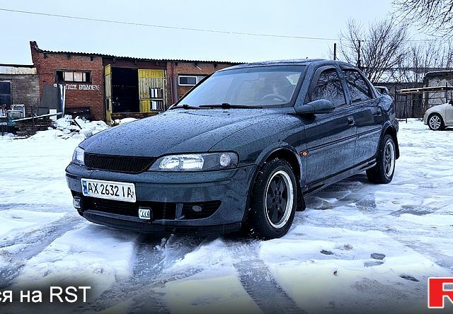 Зеленый Опель Вектра, объемом двигателя 1.8 л и пробегом 300 тыс. км за 2600 $, фото 1 на Automoto.ua