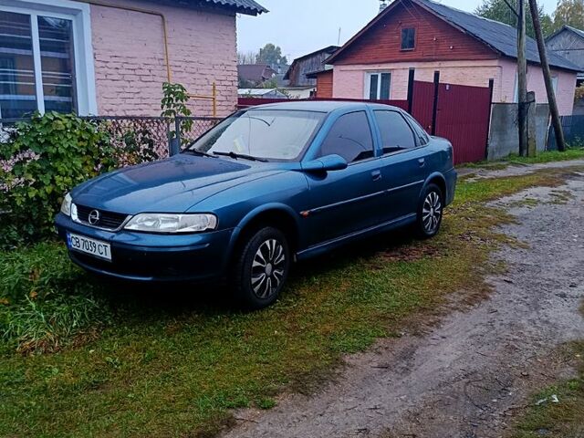 Зелений Опель Вектра, об'ємом двигуна 1.8 л та пробігом 280 тис. км за 2800 $, фото 1 на Automoto.ua