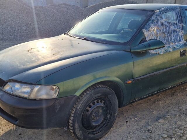 Зелений Опель Вектра, об'ємом двигуна 6 л та пробігом 50 тис. км за 450 $, фото 1 на Automoto.ua