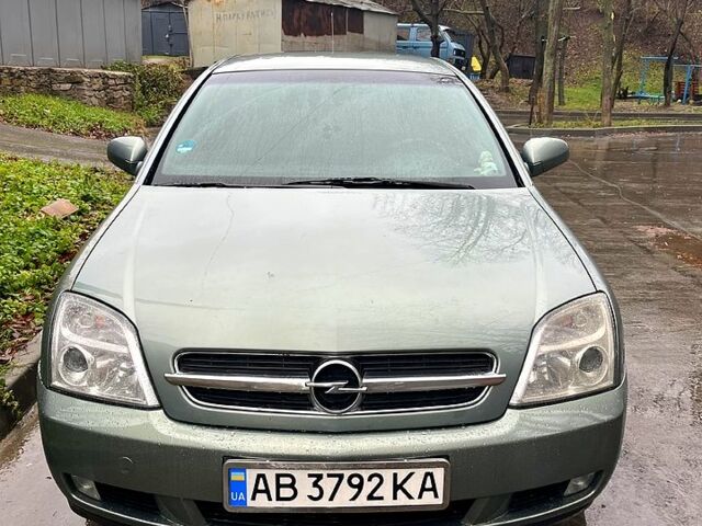 Зеленый Опель Вектра, объемом двигателя 1.8 л и пробегом 285 тыс. км за 3500 $, фото 1 на Automoto.ua