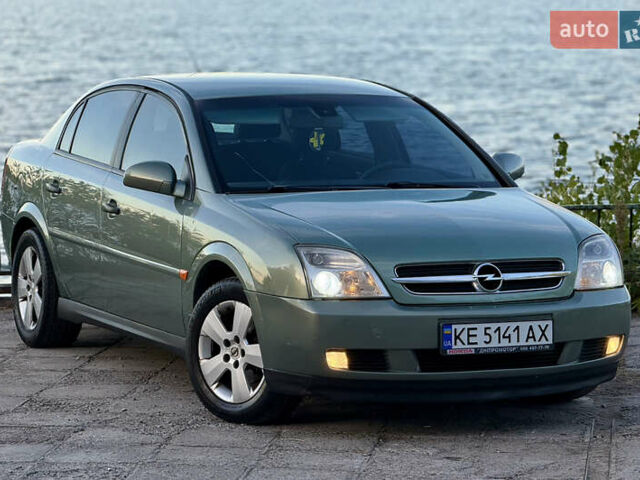 Зелений Опель Вектра, об'ємом двигуна 2.2 л та пробігом 316 тис. км за 3799 $, фото 1 на Automoto.ua