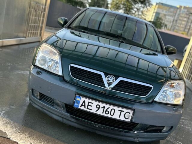 Зелений Опель Вектра, об'ємом двигуна 3.2 л та пробігом 234 тис. км за 2998 $, фото 1 на Automoto.ua