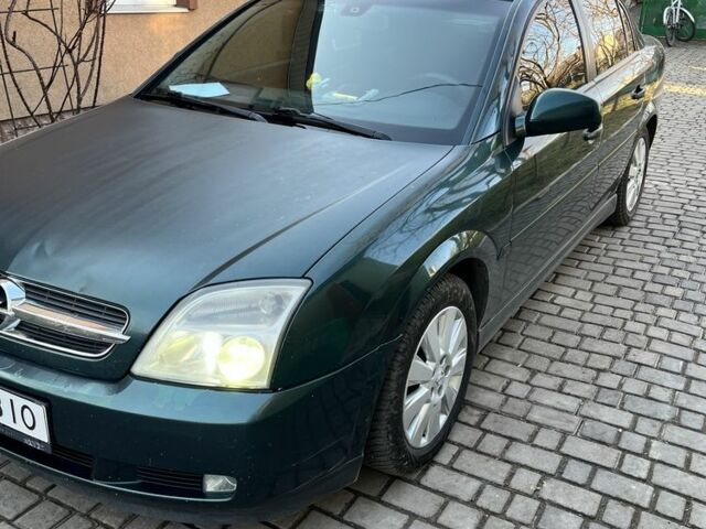 Зеленый Опель Вектра, объемом двигателя 1.9 л и пробегом 387 тыс. км за 3950 $, фото 1 на Automoto.ua