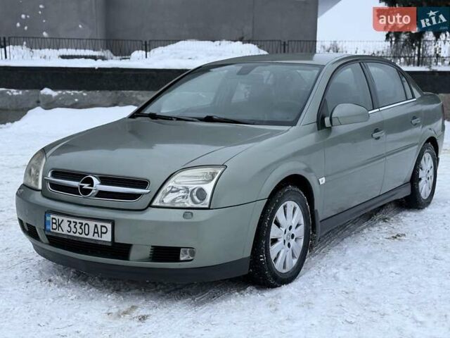 Зеленый Опель Вектра, объемом двигателя 2.2 л и пробегом 280 тыс. км за 3950 $, фото 1 на Automoto.ua