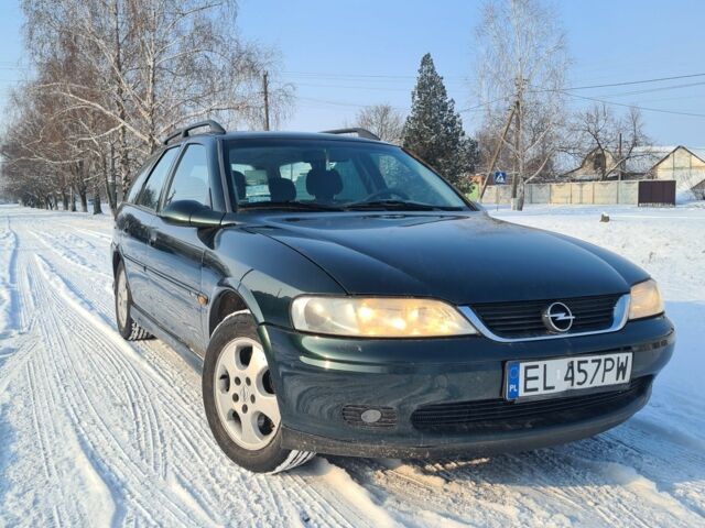 Зеленый Опель Вектра, объемом двигателя 0 л и пробегом 400 тыс. км за 1000 $, фото 1 на Automoto.ua