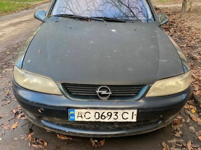 Зеленый Опель Вектра, объемом двигателя 2 л и пробегом 500 тыс. км за 759 $, фото 1 на Automoto.ua
