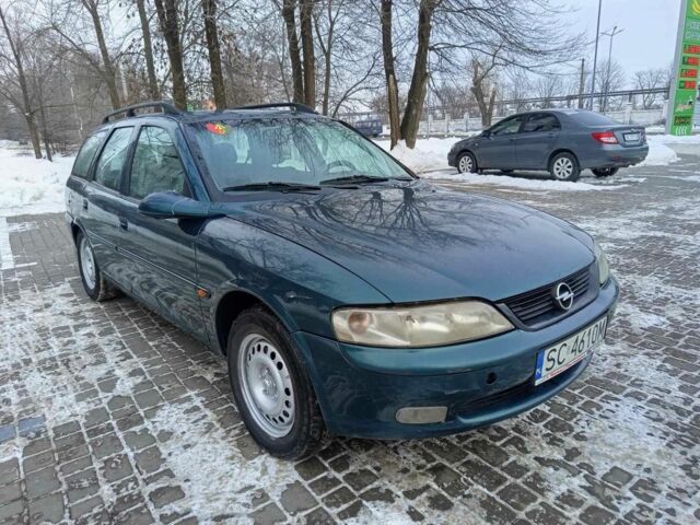 Зеленый Опель Вектра, объемом двигателя 2 л и пробегом 360 тыс. км за 1400 $, фото 1 на Automoto.ua