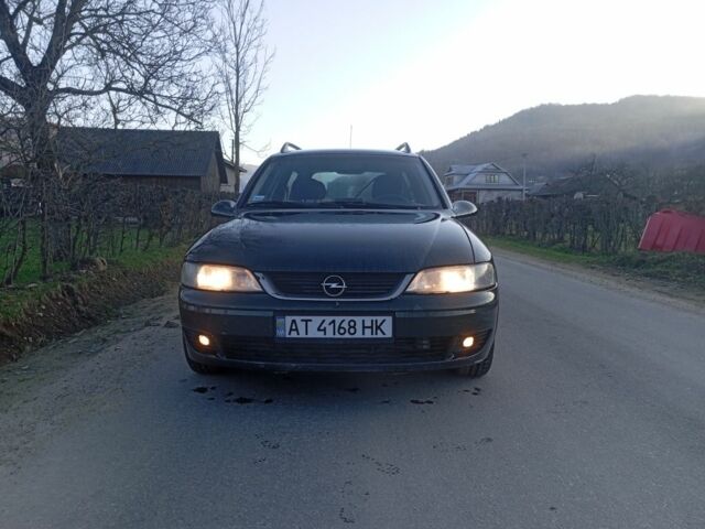 Зелений Опель Вектра, об'ємом двигуна 2.2 л та пробігом 235 тис. км за 2250 $, фото 1 на Automoto.ua